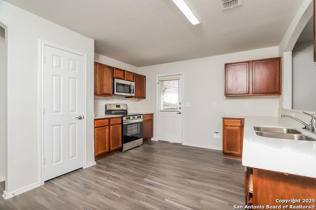 10542 Goose Way, San Antonio, TX 78224