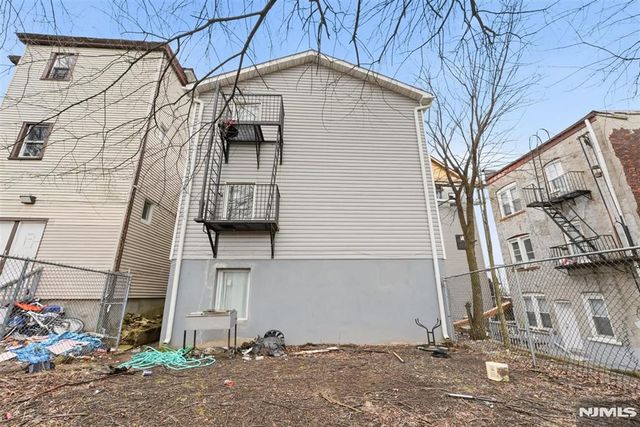 9 Godwin Avenue, Paterson, NJ 07501