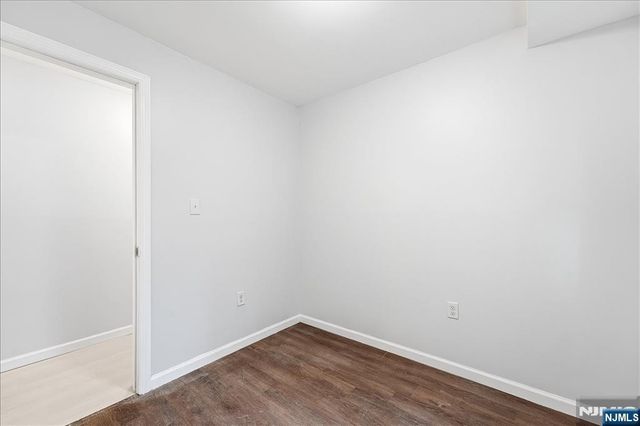 9 Godwin Avenue, Paterson, NJ 07501