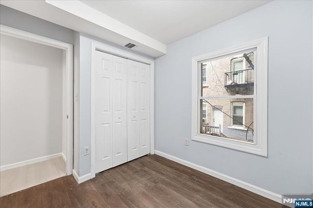 9 Godwin Avenue, Paterson, NJ 07501