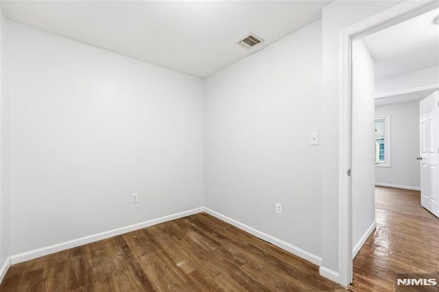 9 Godwin Avenue, Paterson, NJ 07501