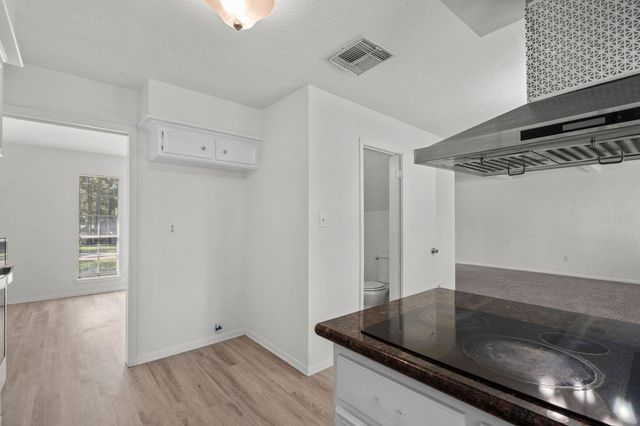 2102 Silver Moon Trail, Crosby, TX 77532