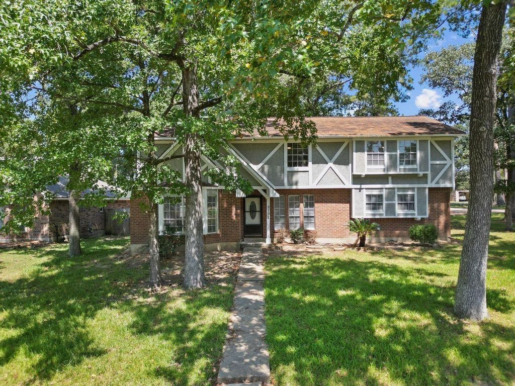 2102 Silver Moon Trail, Crosby, TX 77532