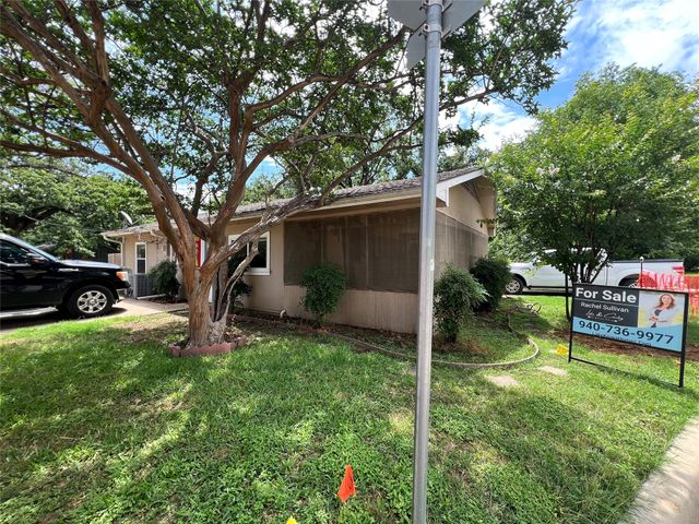 600 Lake Drive, Lake Dallas, TX 75065