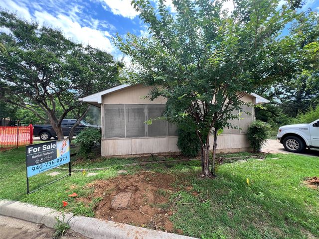 600 Lake Drive, Lake Dallas, TX 75065