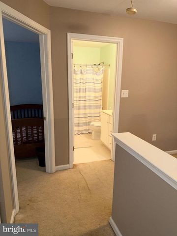 2218 MARSH RD, Wilmington, DE 19810