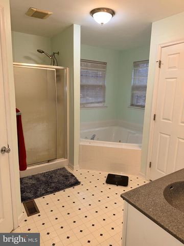 2218 MARSH RD, Wilmington, DE 19810