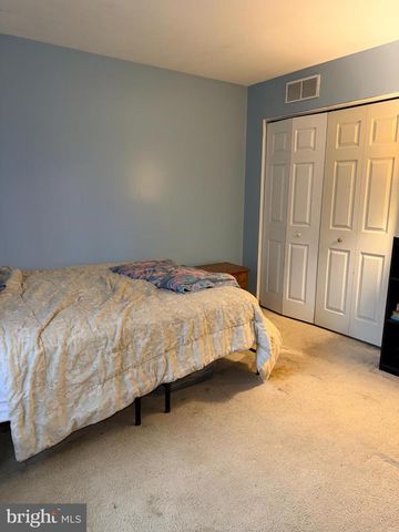 2218 MARSH RD, Wilmington, DE 19810