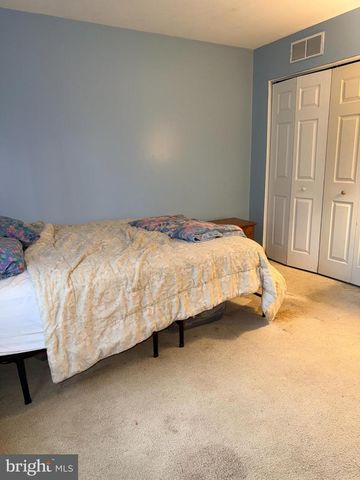 2218 MARSH RD, Wilmington, DE 19810