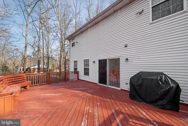 2218 MARSH RD, Wilmington, DE 19810