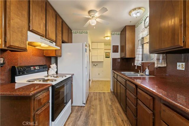 3944 Country Club Drive, Lucerne, CA 95458