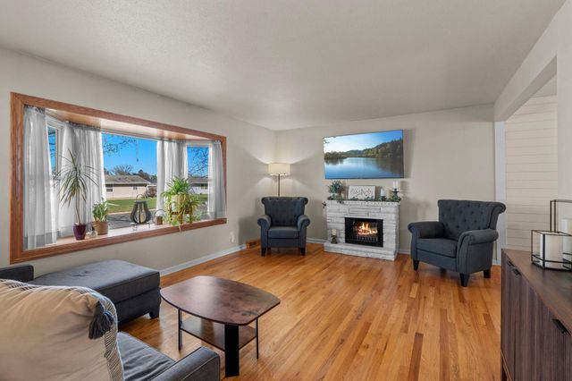 7424 Able Street NE, Fridley, MN 55432