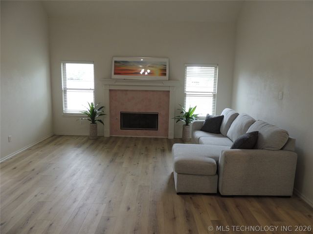 4416 W Indianola Street, Broken Arrow, OK 74012