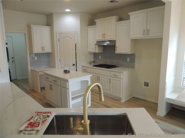 4416 W Indianola Street, Broken Arrow, OK 74012