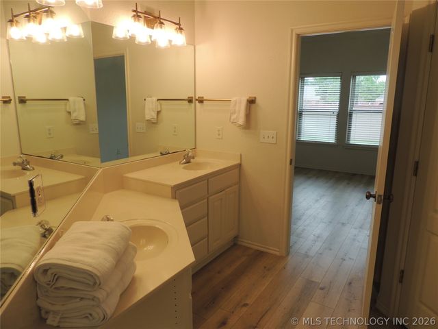 4416 W Indianola Street, Broken Arrow, OK 74012