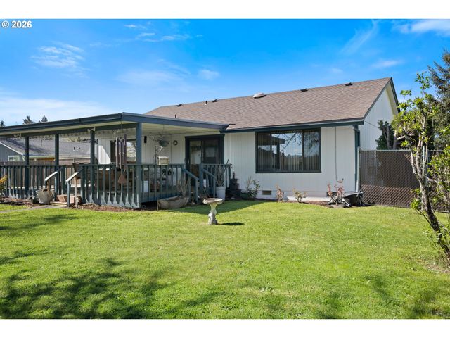 1375 Nw KEASEY St, Roseburg, OR 97471