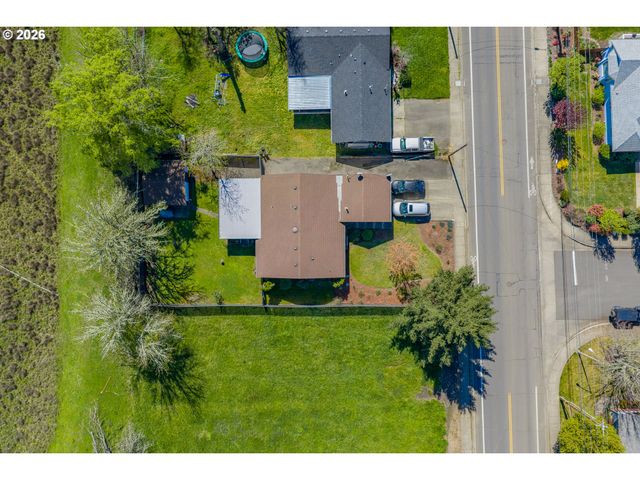 1375 Nw KEASEY St, Roseburg, OR 97471