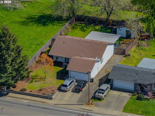 1375 Nw KEASEY St, Roseburg, OR 97471