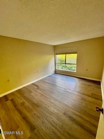 286 Oakleaf Drive 23, Thousand Oaks, CA 91360