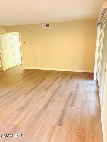 286 Oakleaf Drive 23, Thousand Oaks, CA 91360