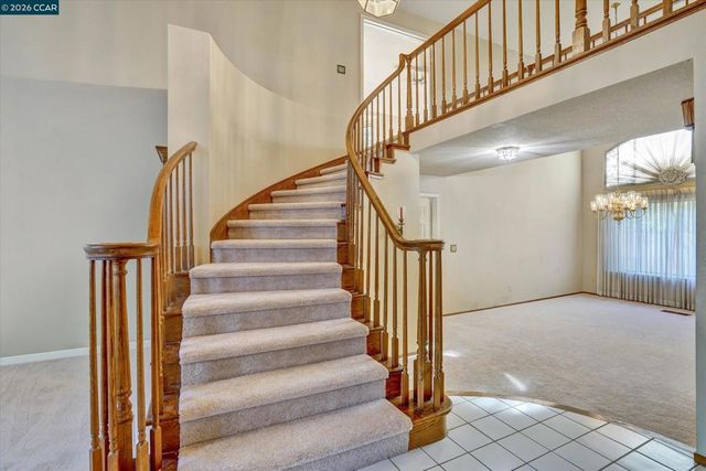 5 Chadbourne Dr, Danville, CA 94506