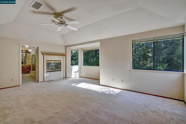 5 Chadbourne Dr, Danville, CA 94506