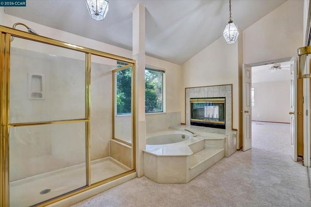 5 Chadbourne Dr, Danville, CA 94506