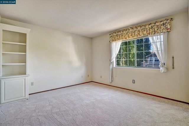 5 Chadbourne Dr, Danville, CA 94506