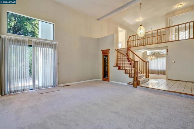 5 Chadbourne Dr, Danville, CA 94506