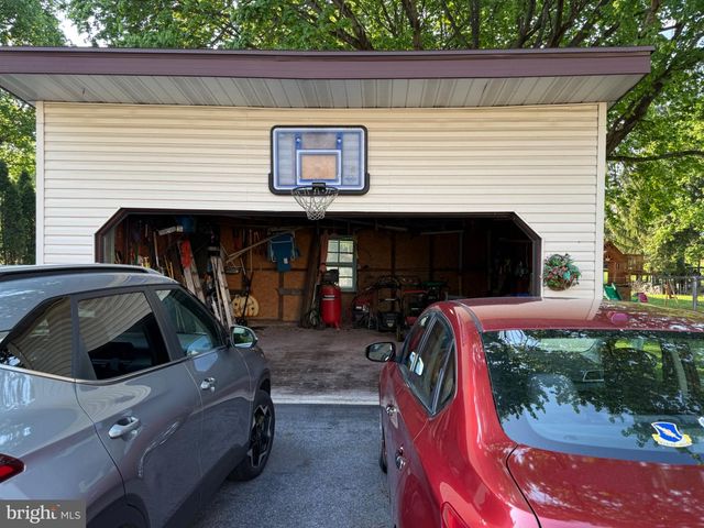111 FURNACE ST, Lebanon, PA 17042