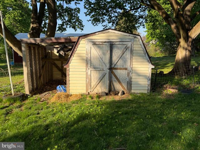 111 FURNACE ST, Lebanon, PA 17042