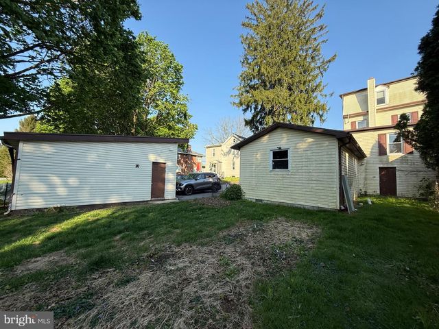 111 FURNACE ST, Lebanon, PA 17042