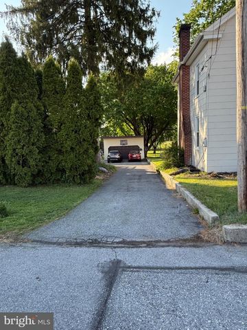 111 FURNACE ST, Lebanon, PA 17042