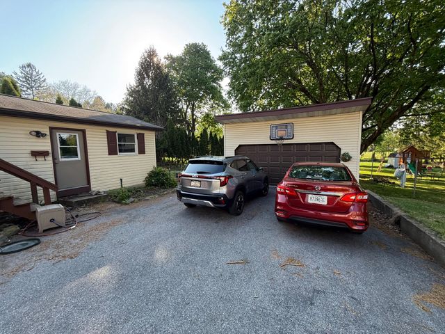 111 FURNACE ST, Lebanon, PA 17042