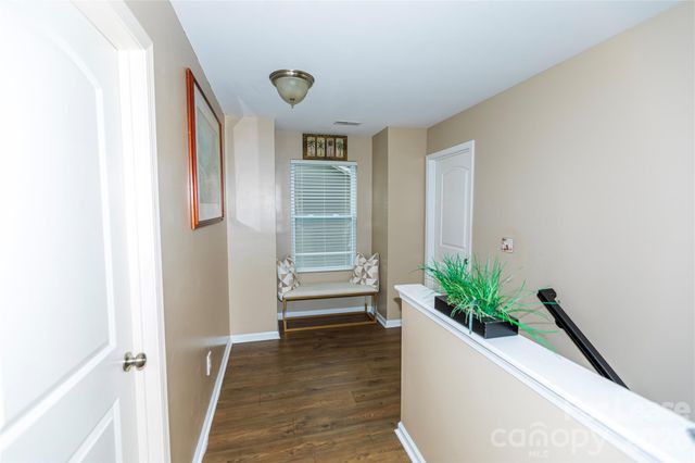 2922 Deep Cove Drive NW, Concord, NC 28027