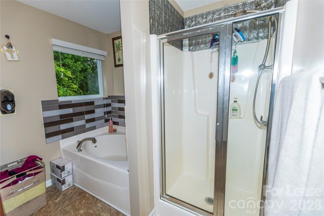 2922 Deep Cove Drive NW, Concord, NC 28027