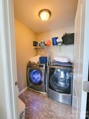 2922 Deep Cove Drive NW, Concord, NC 28027