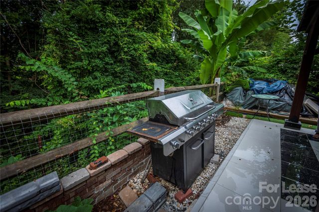 2922 Deep Cove Drive NW, Concord, NC 28027