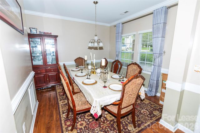 2922 Deep Cove Drive NW, Concord, NC 28027