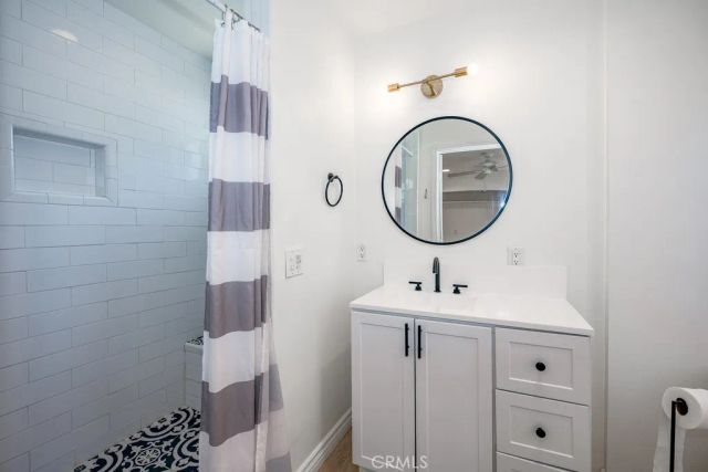 25252 Atwood, Newhall, CA 91321