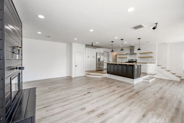 25252 Atwood, Newhall, CA 91321