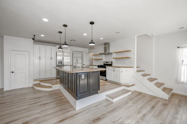 25252 Atwood, Newhall, CA 91321