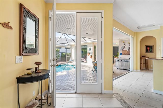 747 Hampton Woods Lane SW, Vero Beach, FL 32962