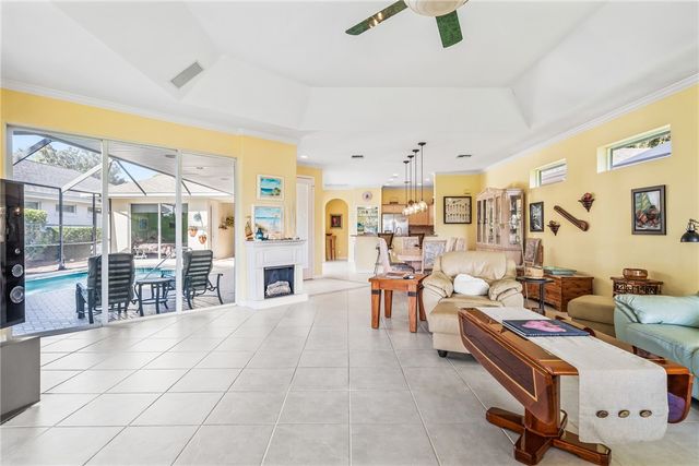 747 Hampton Woods Lane SW, Vero Beach, FL 32962