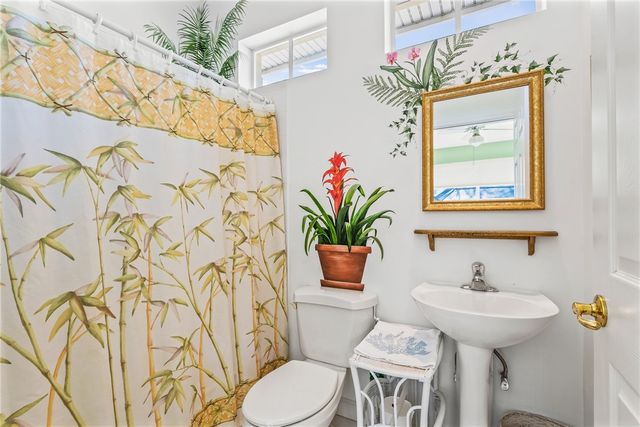 747 Hampton Woods Lane SW, Vero Beach, FL 32962