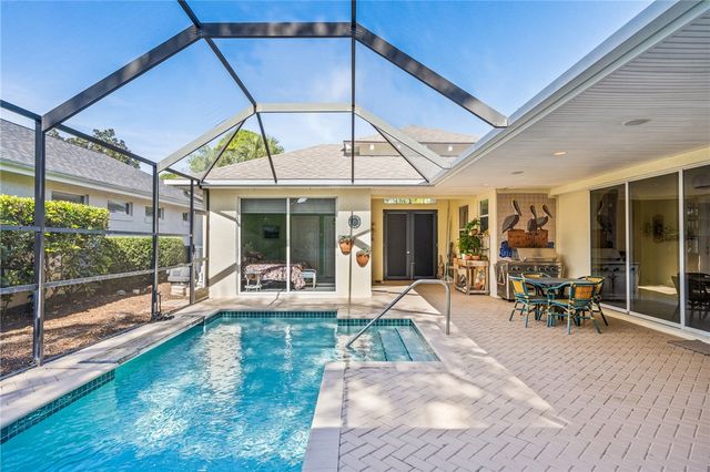 747 Hampton Woods Lane SW, Vero Beach, FL 32962