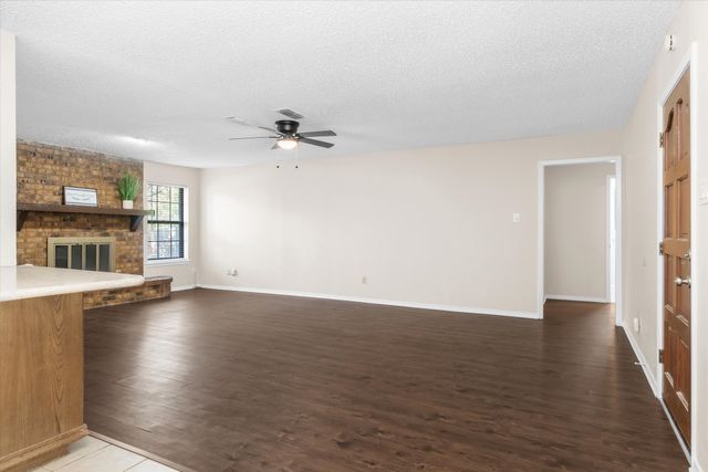 322 Juanita Avenue, Wills Point, TX 75169