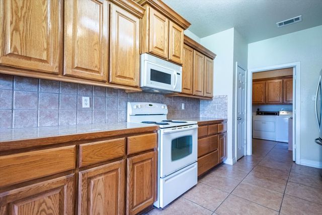 100 Pamela Drive, Gatesville, TX 76528
