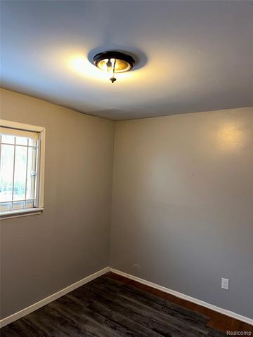 4900 Elmhurst Street, Detroit, MI 48204