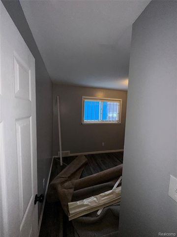 4900 Elmhurst Street, Detroit, MI 48204